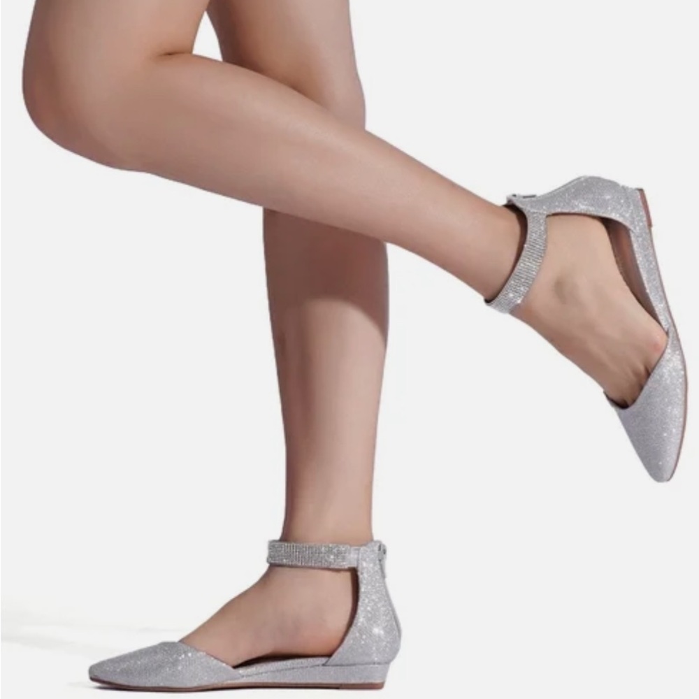 Dream Pairs Glittery Silver Ankle Strap Flats‎